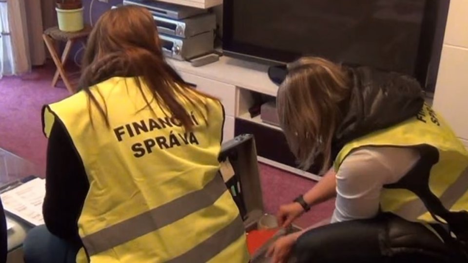 exekuce foto youtube Finanční správa
